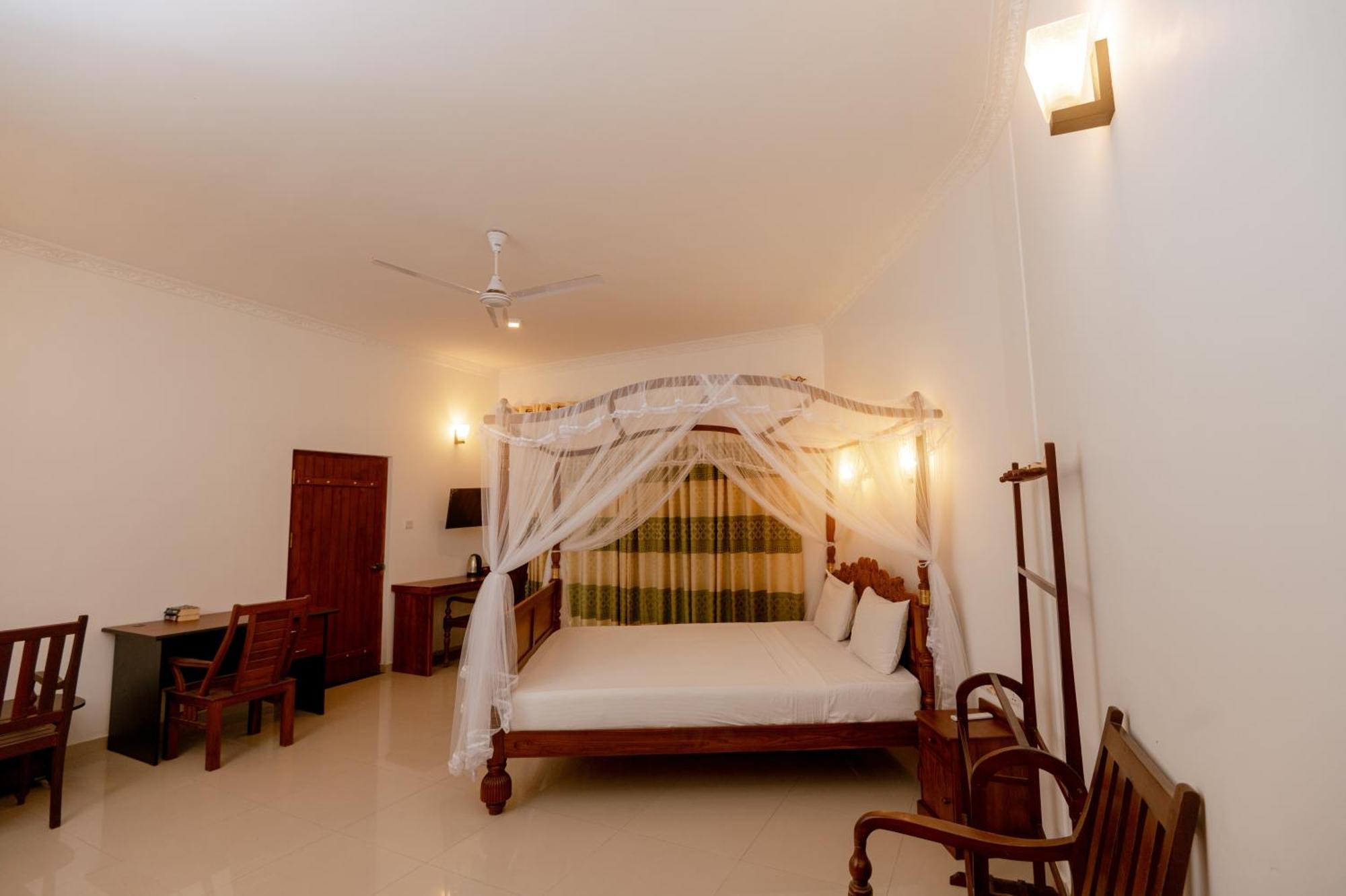 Prince Beach Hotel Bentota Luaran gambar