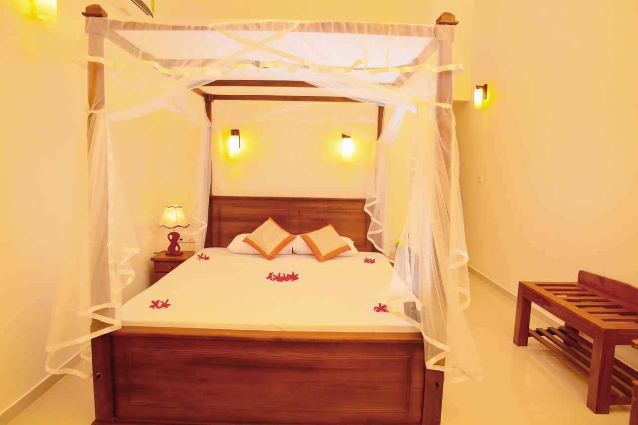 Prince Beach Hotel Bentota Luaran gambar
