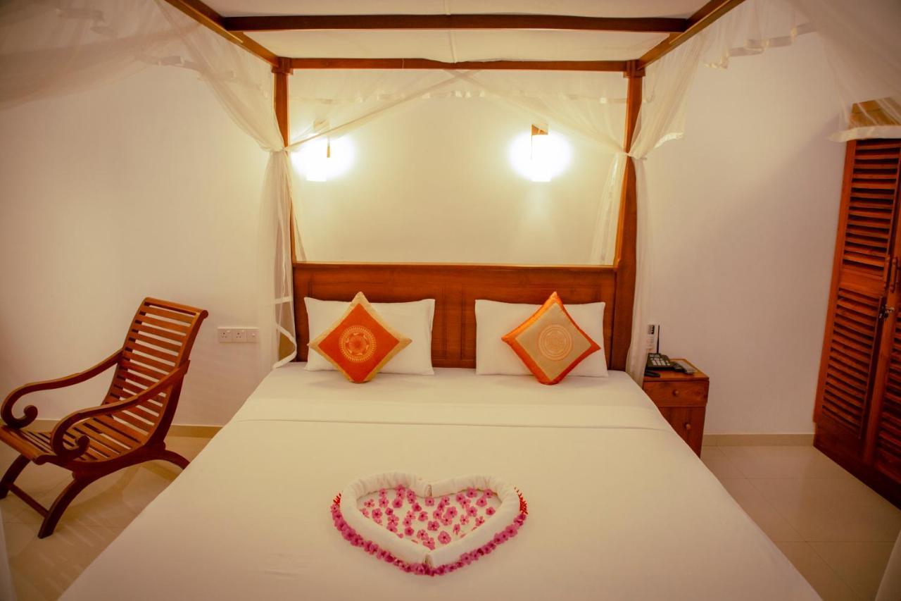 Prince Beach Hotel Bentota Luaran gambar