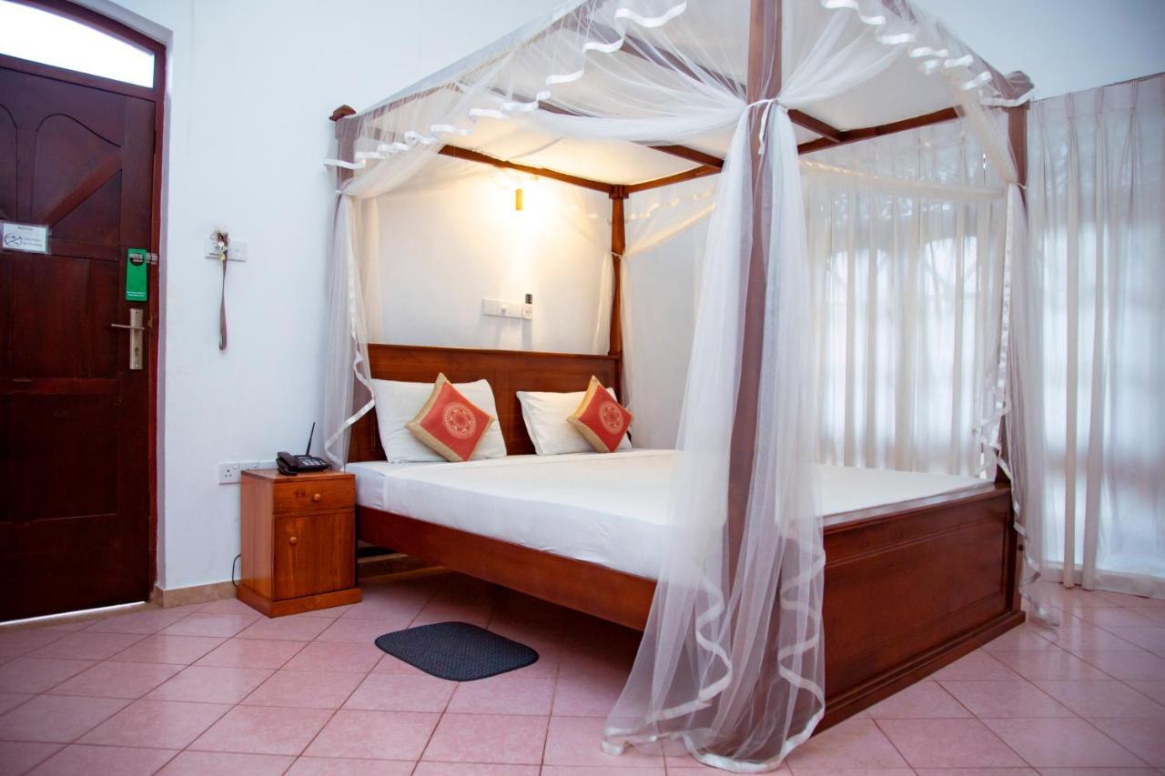 Prince Beach Hotel Bentota Luaran gambar