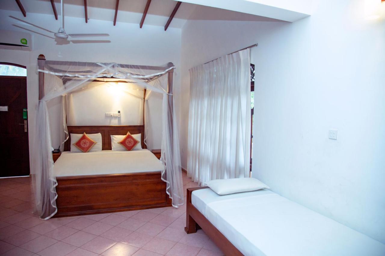 Prince Beach Hotel Bentota Luaran gambar