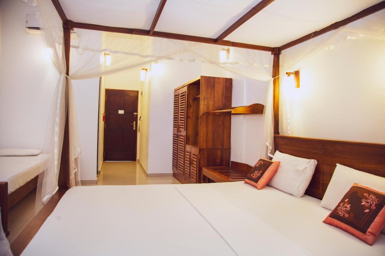 Prince Beach Hotel Bentota Luaran gambar