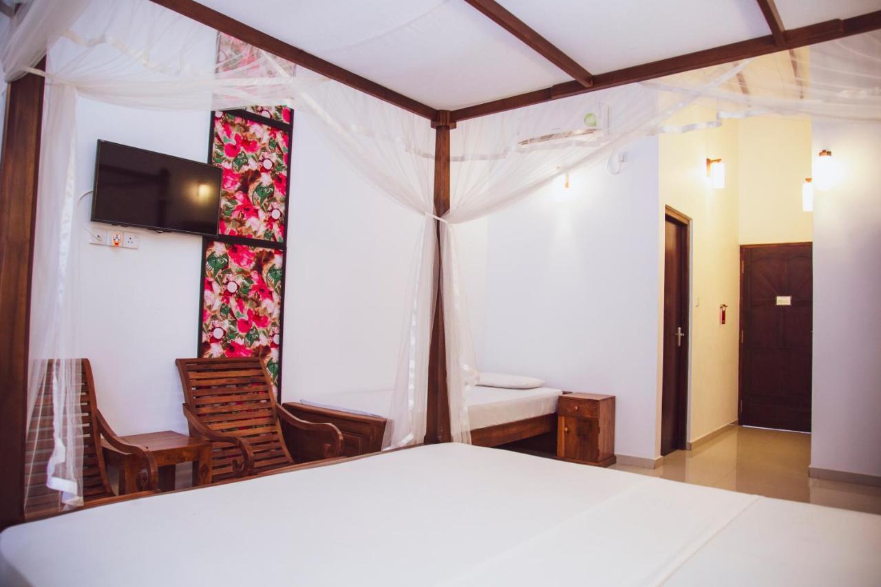 Prince Beach Hotel Bentota Luaran gambar
